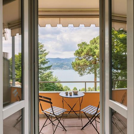 La Casa Di Giulia - Holiday Home Ranco Eksteriør bilde